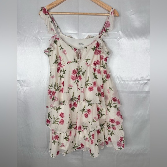 wild fable Tops - NWOT‎ Wild Fable Floral Tiered Lined Mini Dress Adjustable Straps Size Medium